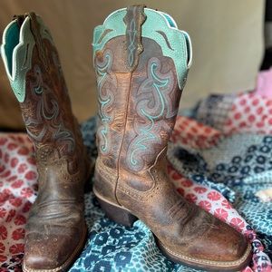 Women’s Justin boots